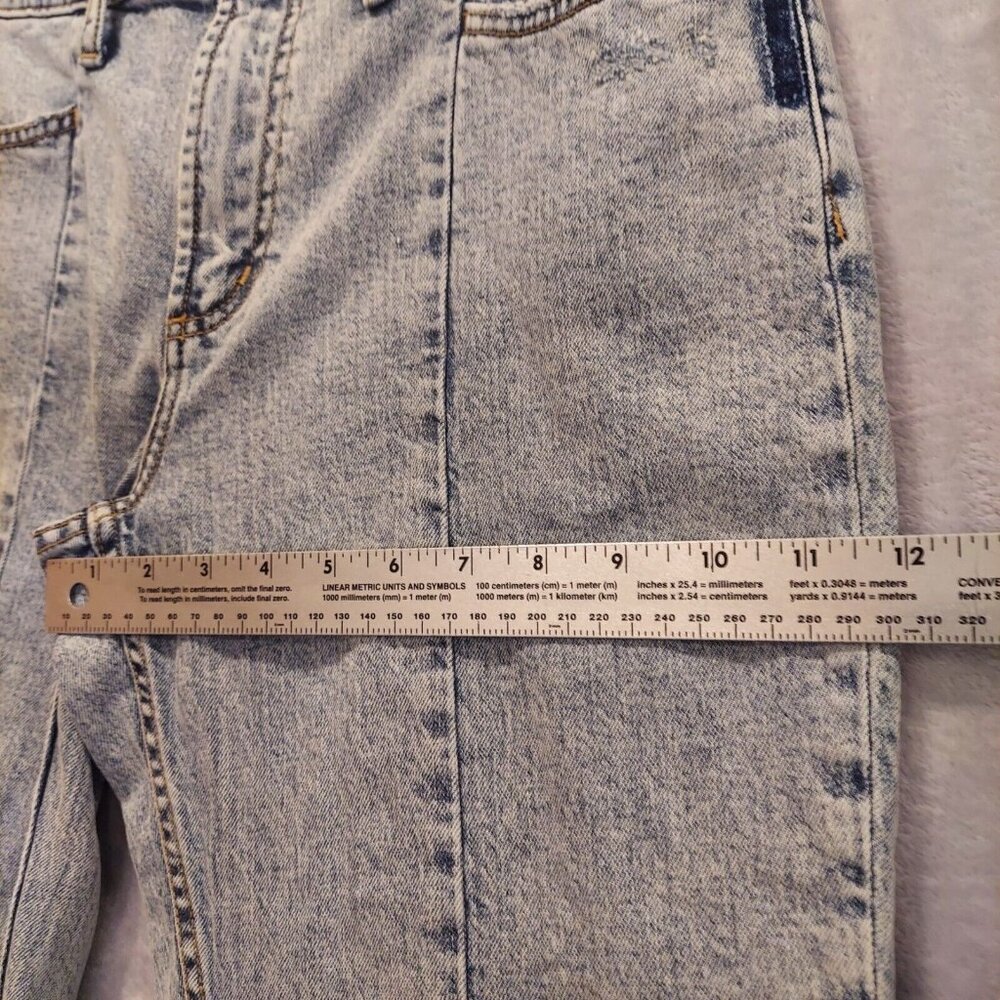 Silver Frisco Tapered Womens Size 28/28 (31x27) Mid Rise Distressed Denim Jeans - Picture 10 of 16
